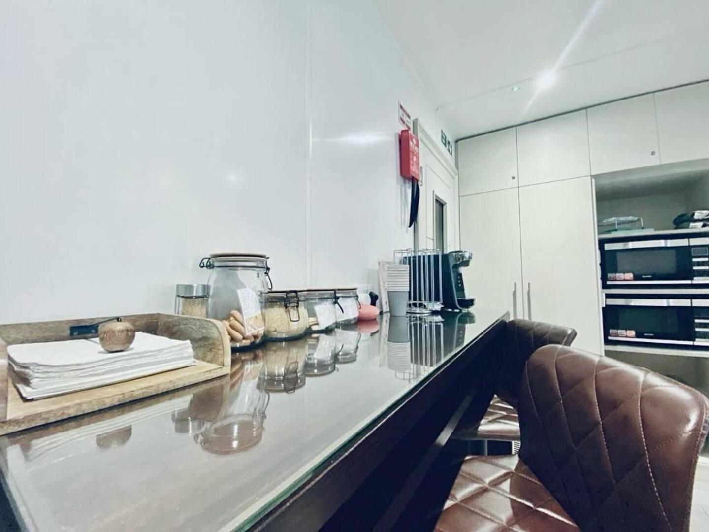 Apt 09 Stylish Studio Steps From Sea & Promenade ブライトン エクステリア 写真
