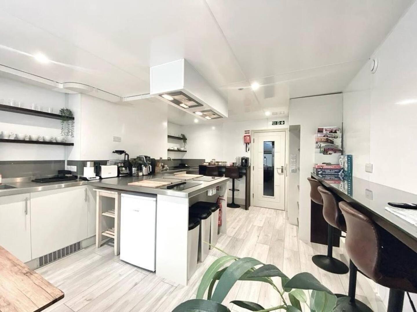 Apt 09 Stylish Studio Steps From Sea & Promenade ブライトン エクステリア 写真
