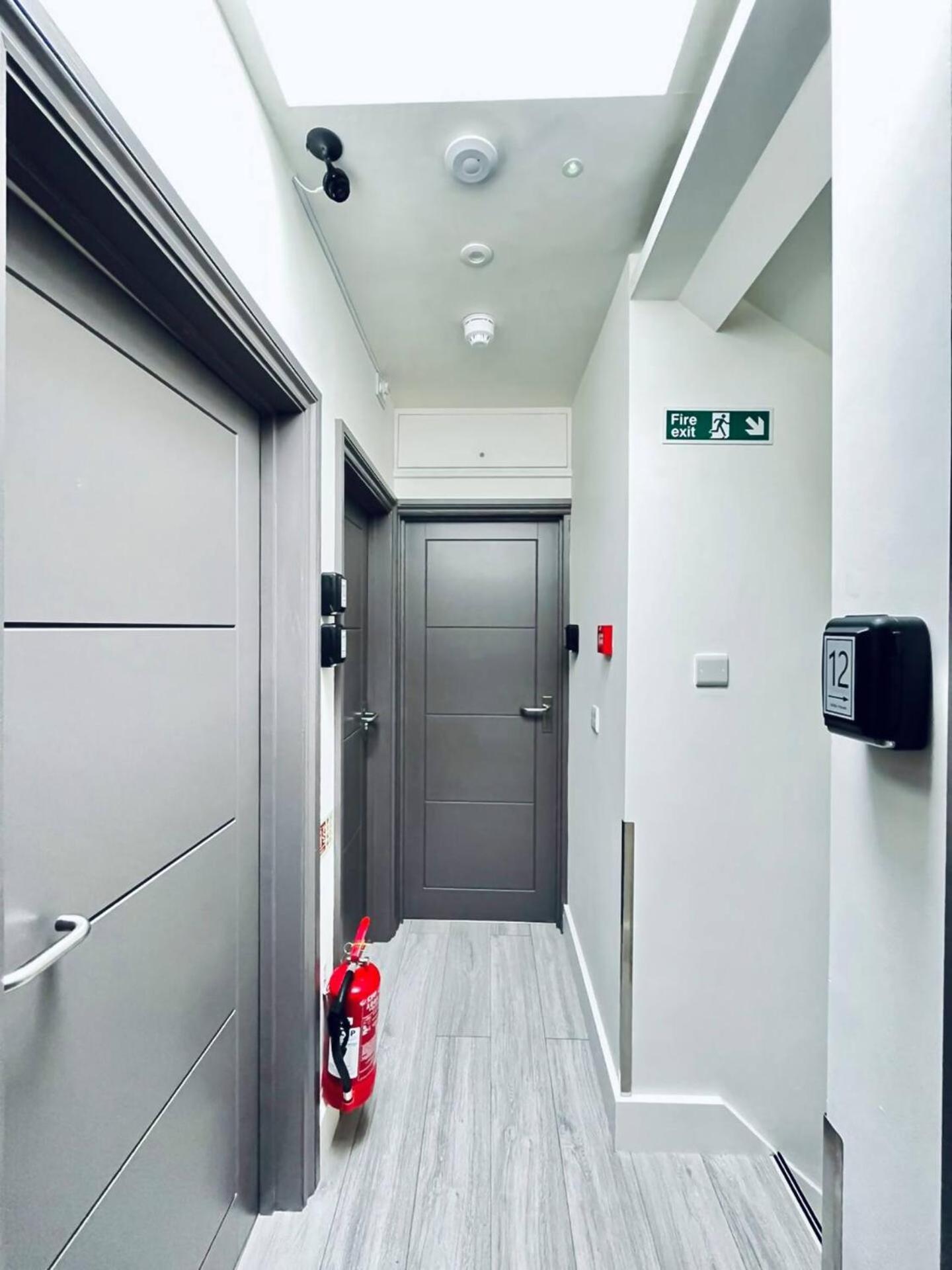 Apt 09 Stylish Studio Steps From Sea & Promenade ブライトン エクステリア 写真